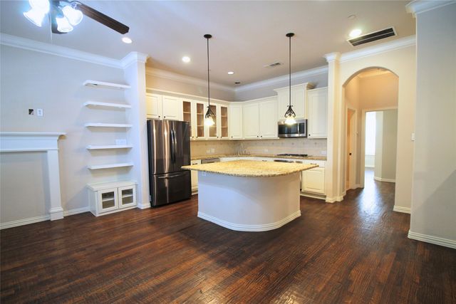 528 Tuscan Drive, Irving, TX 75039