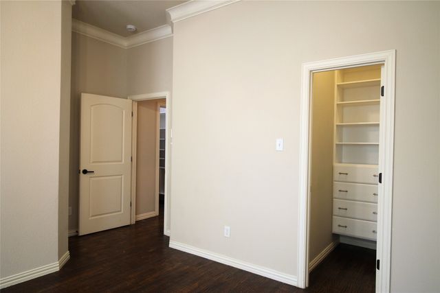 528 Tuscan Drive, Irving, TX 75039