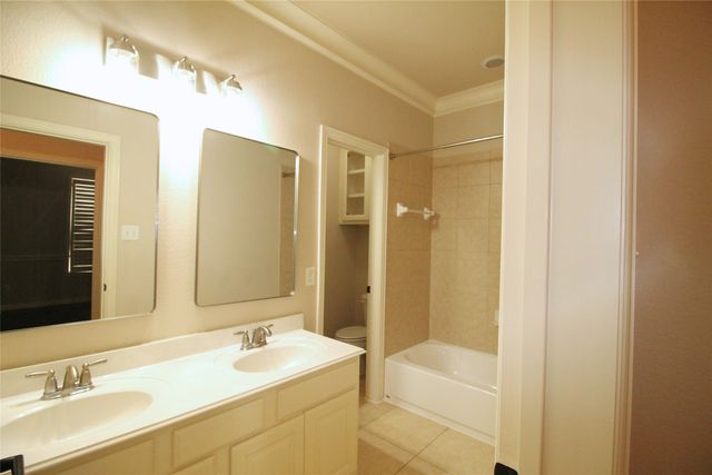 528 Tuscan Drive, Irving, TX 75039