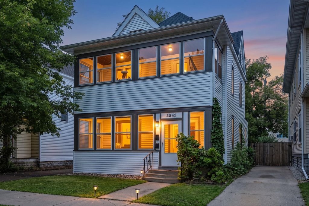 2542 Garfield Avenue, Minneapolis, MN 55405 — photo 4