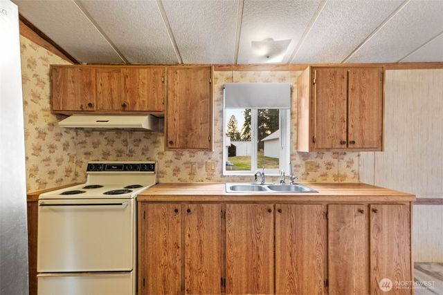 26117 34th Avenue E, Spanaway, WA 98387