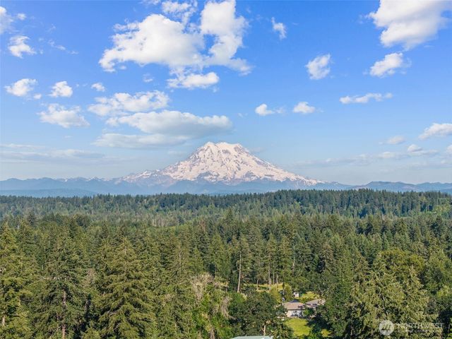 26117 34th Avenue E, Spanaway, WA 98387