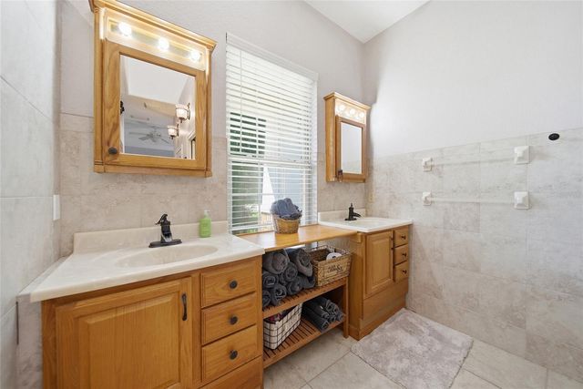 13100 LILITA AVENUE, Dover, FL 33527