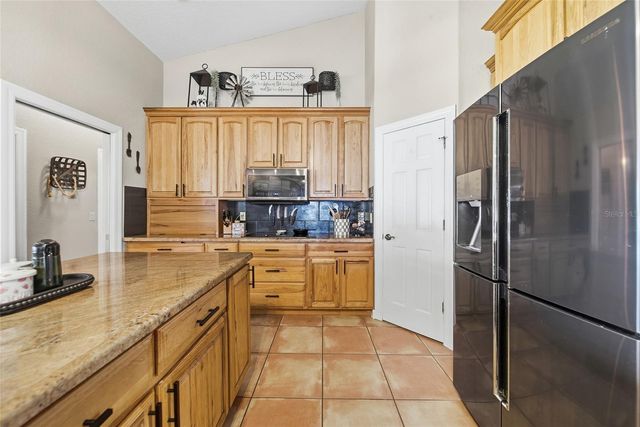 13100 LILITA AVENUE, Dover, FL 33527