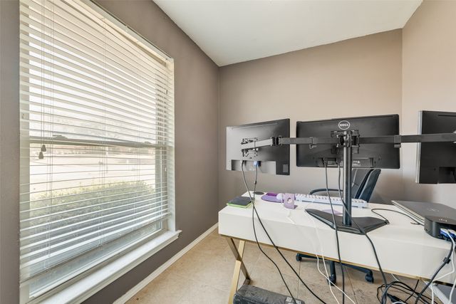 1301 Ranch Valley Drive, Desoto, TX 75115