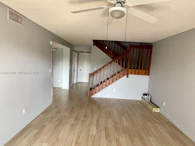 11894 SW 12th Place 11894, Davie, FL 33325