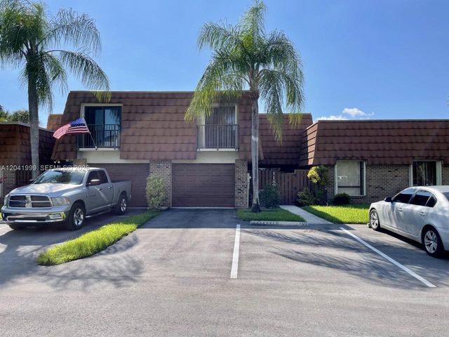 11894 SW 12th Place 11894, Davie, FL 33325