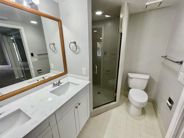 11894 SW 12th Place 11894, Davie, FL 33325