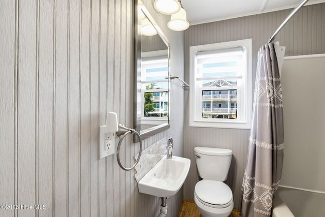 2915 E Beach Drive, Oak Island, NC 28465