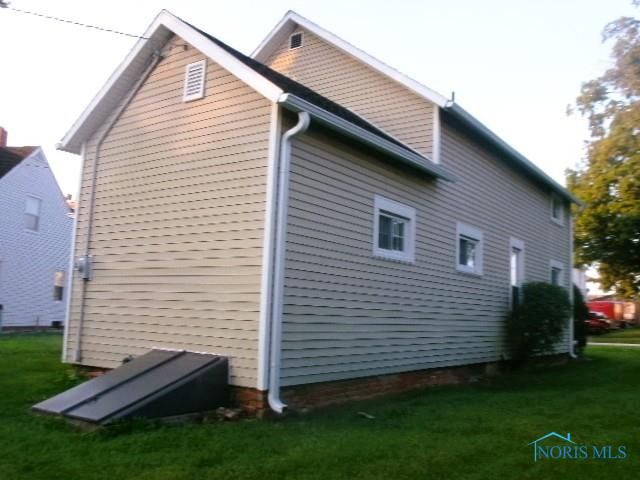 208 W MAIN Street, Leipsic, OH 45816