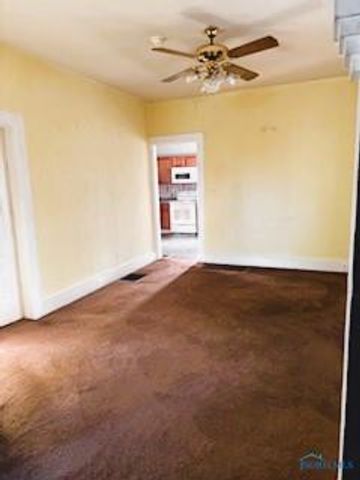 208 W MAIN Street, Leipsic, OH 45816