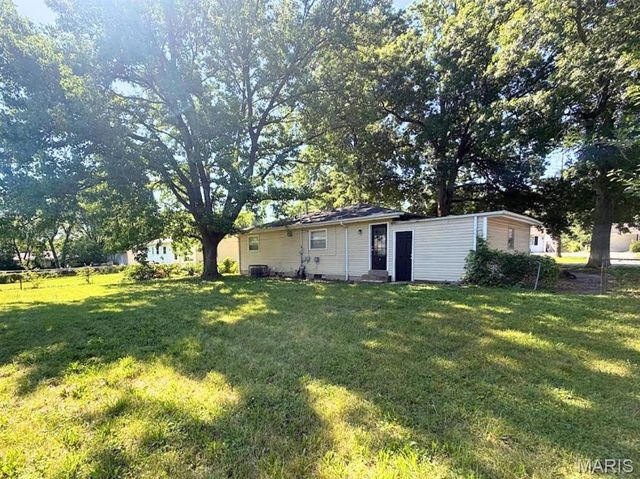 1419 Farmview Avenue, Unincorporated, MO 63138
