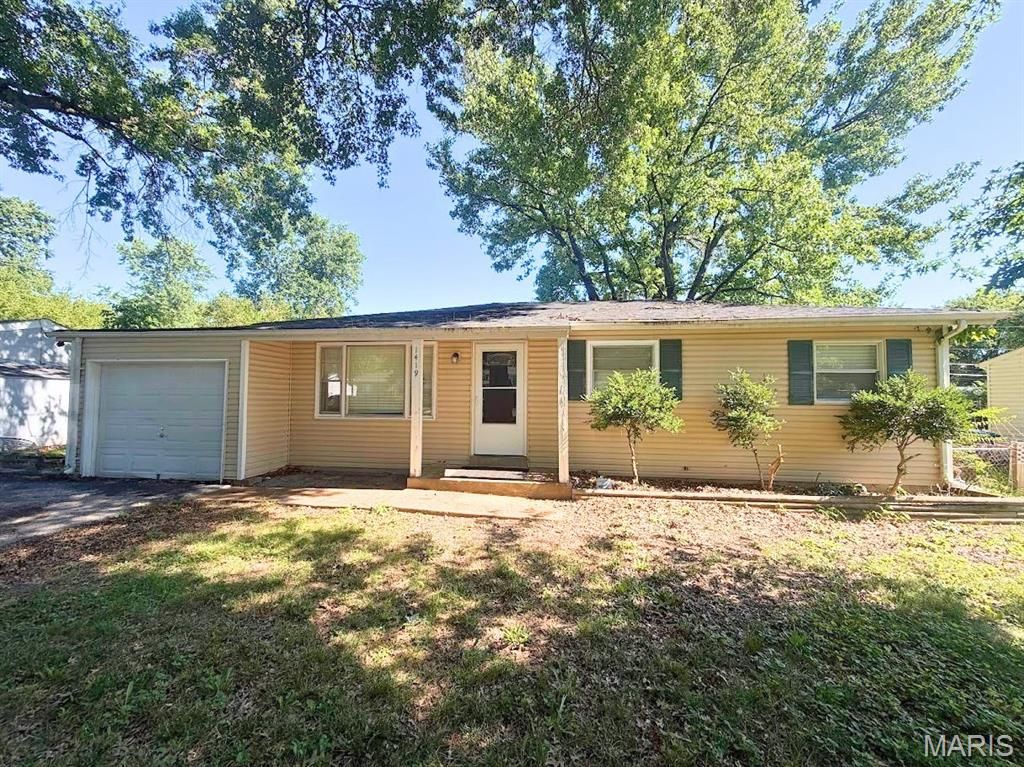 1419 Farmview Avenue, Unincorporated, MO 63138