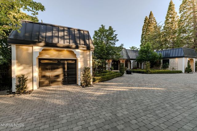 2000 Manzanita Lane, Reno, NV 89509
