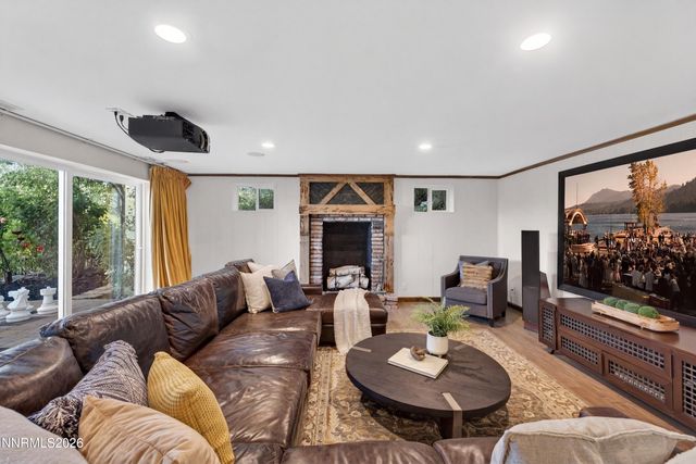2000 Manzanita Lane, Reno, NV 89509