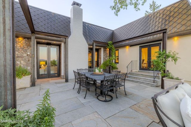2000 Manzanita Lane, Reno, NV 89509