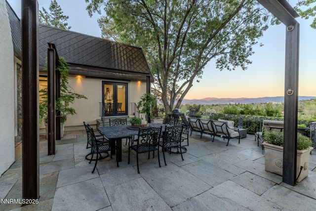2000 Manzanita Lane, Reno, NV 89509