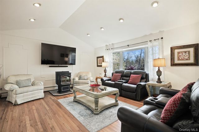 1356 Artis Road, Shrub Oak, NY 10588