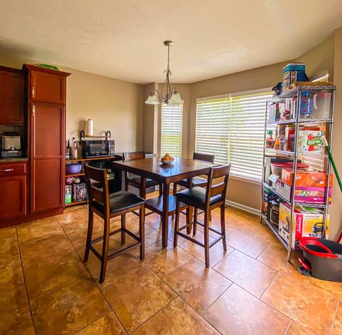 3891 Mackenzie Dr, Clarksville, TN 37042