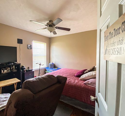 3891 Mackenzie Dr, Clarksville, TN 37042