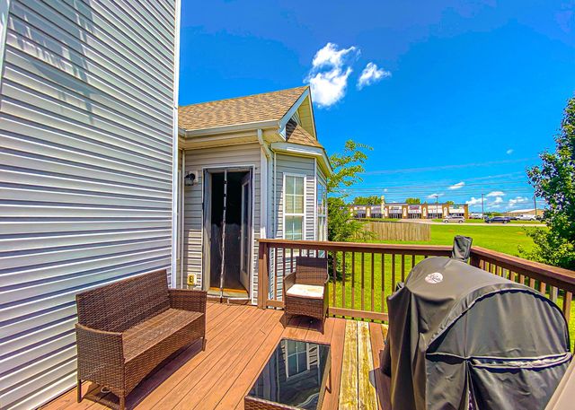 3891 Mackenzie Dr, Clarksville, TN 37042