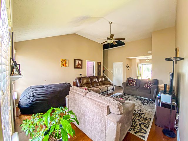 3891 Mackenzie Dr, Clarksville, TN 37042