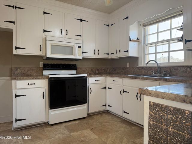 828 Jeffreys Road, Rocky Mount, NC 27804