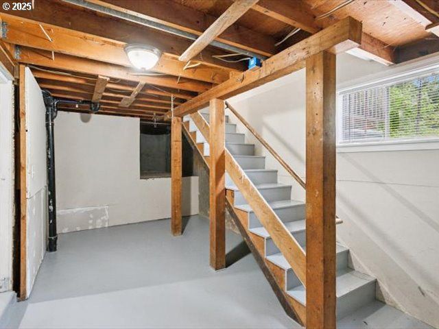 2855 Se 103RD Ave, Portland, OR 97266