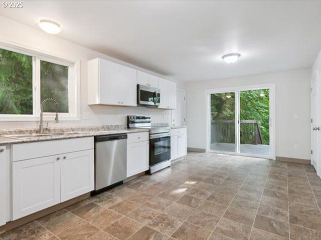 2855 Se 103RD Ave, Portland, OR 97266