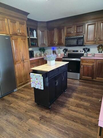 1640 Hialeah, Sumter, SC 29154