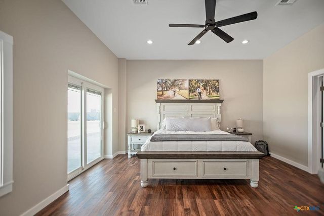 55 State Highway 316, Port Lavaca, TX 77979