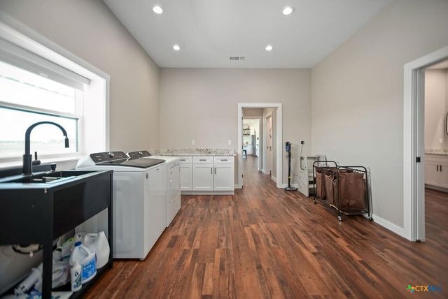 55 State Highway 316, Port Lavaca, TX 77979