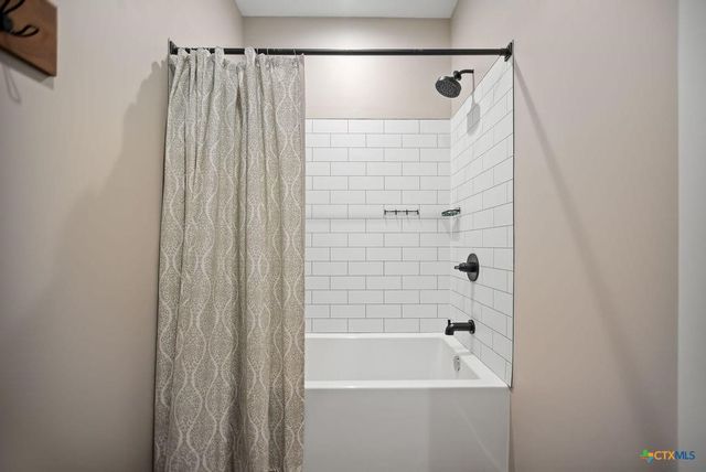 55 State Highway 316, Port Lavaca, TX 77979