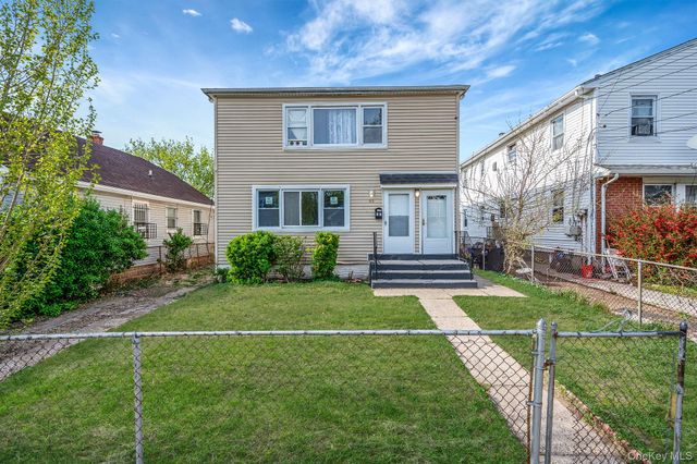 95 Wellesley Street, Hempstead, NY 11550
