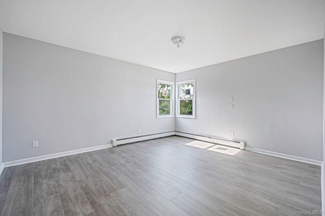 95 Wellesley Street, Hempstead, NY 11550