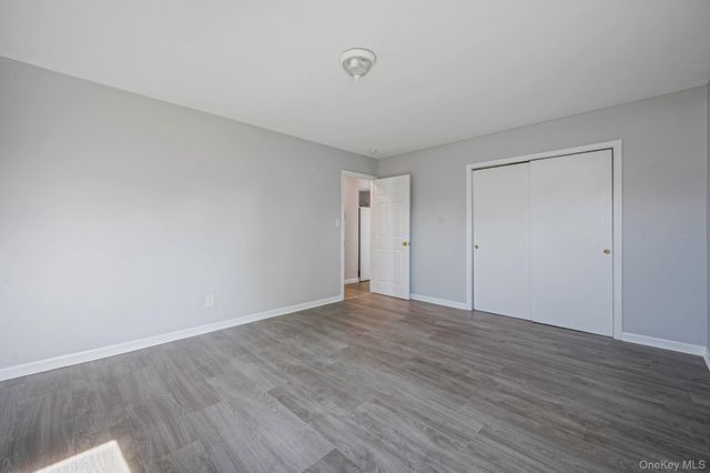 95 Wellesley Street, Hempstead, NY 11550