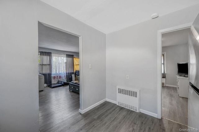 95 Wellesley Street, Hempstead, NY 11550