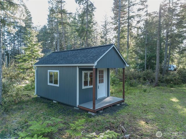 30 E Glenmorgan Court, Shelton, WA 98584