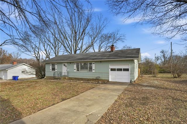 13609 Cypress Avenue, Grandview, MO 64030