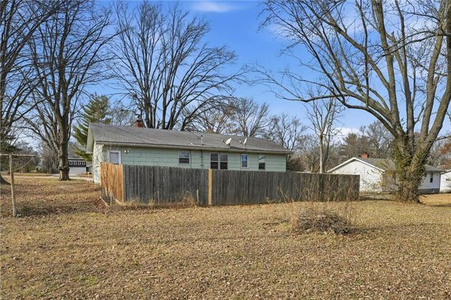 13609 Cypress Avenue, Grandview, MO 64030