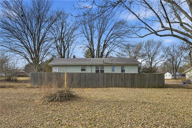 13609 Cypress Avenue, Grandview, MO 64030