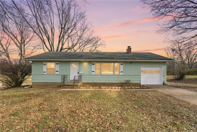 13609 Cypress Avenue, Grandview, MO 64030