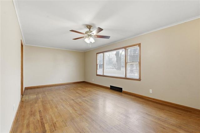 13609 Cypress Avenue, Grandview, MO 64030