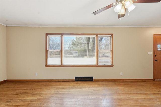 13609 Cypress Avenue, Grandview, MO 64030