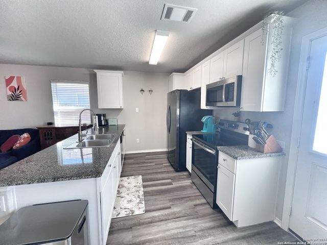 2049 Meadow Pipit, New Braunfels, TX 78130