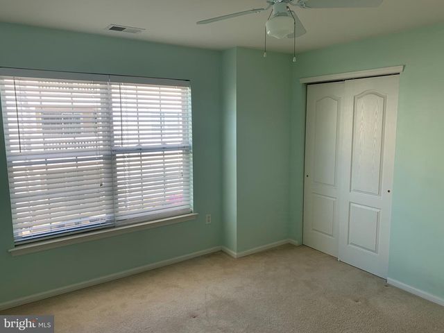 110 LIONHEART LN, West Deptford, NJ 08086