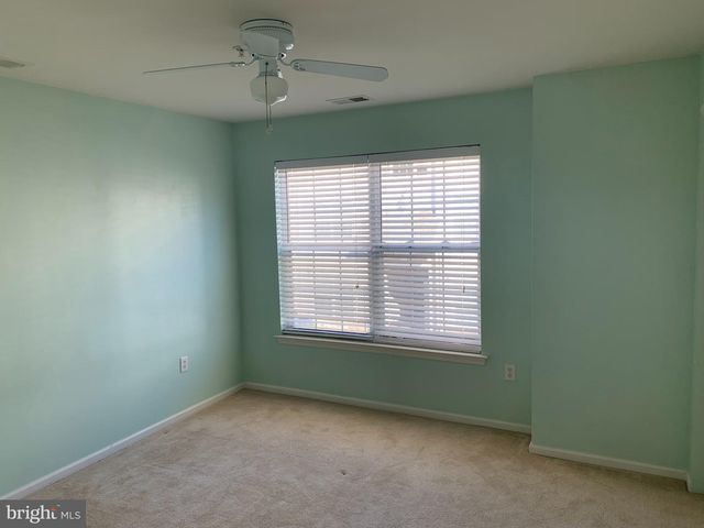 110 LIONHEART LN, West Deptford, NJ 08086