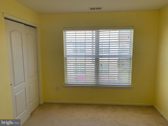 110 LIONHEART LN, West Deptford, NJ 08086