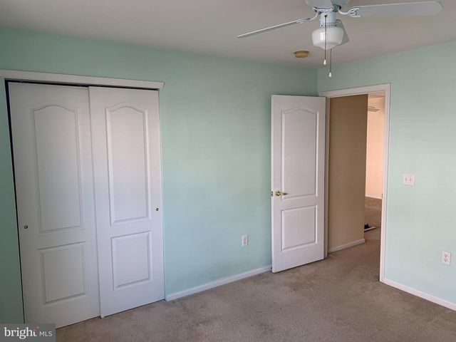 110 LIONHEART LN, West Deptford, NJ 08086