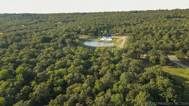 30 Pebble Ridge Road, Eufaula, OK 74432